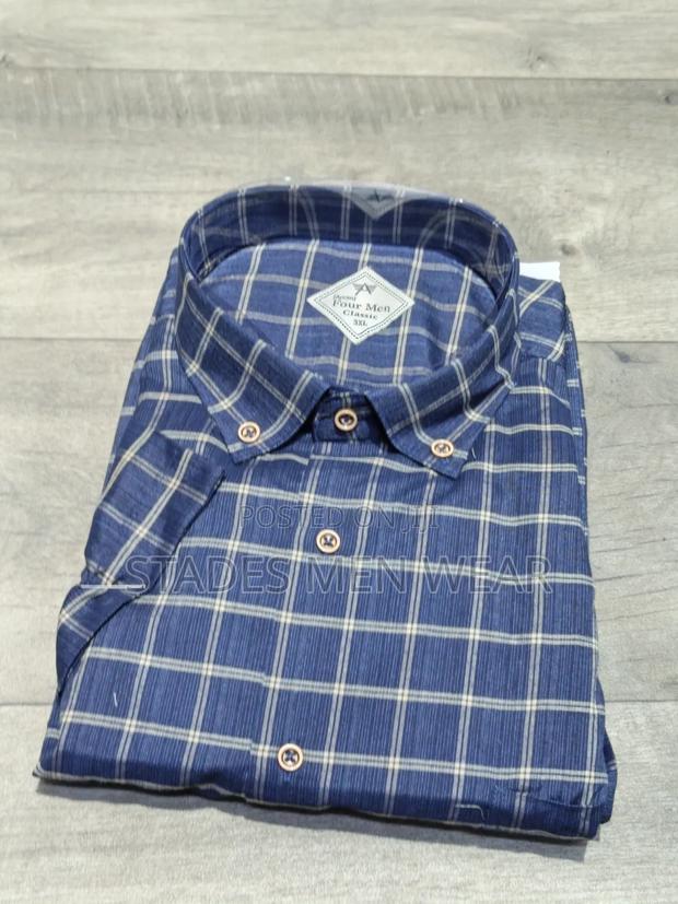 Short Sleeved Shirt - thumbnail 3