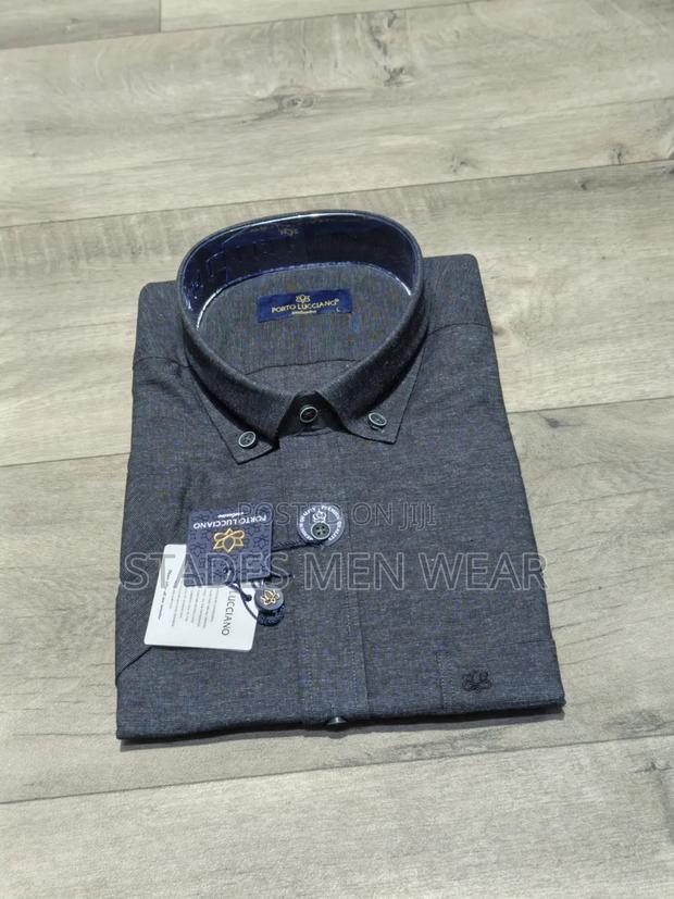 Short Sleeved Shirt - thumbnail 5