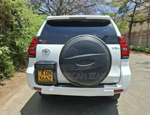 Toyota Land Cruiser Prado 2012 White