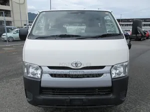 Toyota Grand HiAce Limited 3.0 Diesel Turbo RWD 8-Seater 2002 White