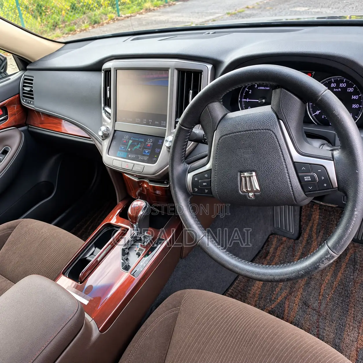 Toyota Crown 2013 Black