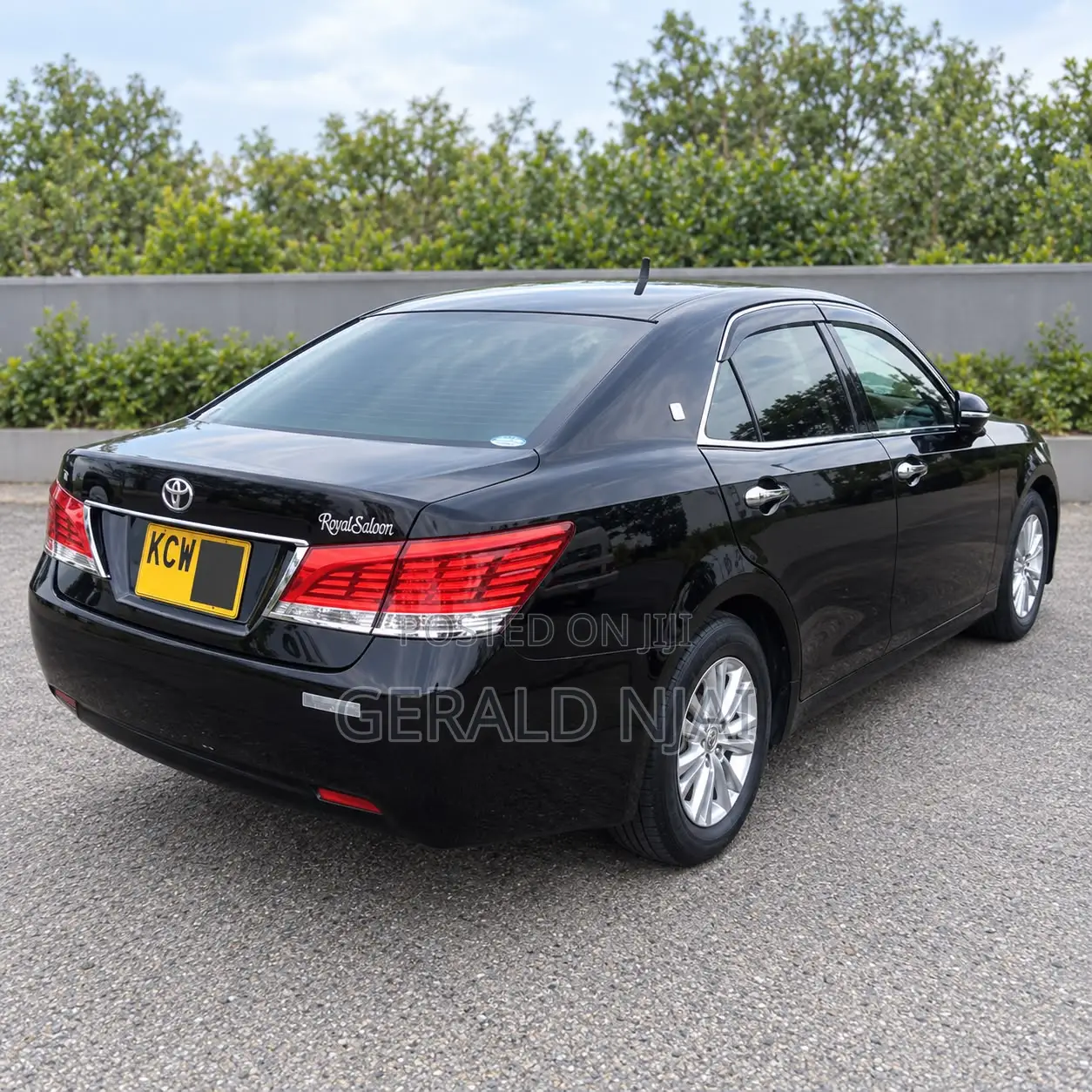 Toyota Crown 2013 Black
