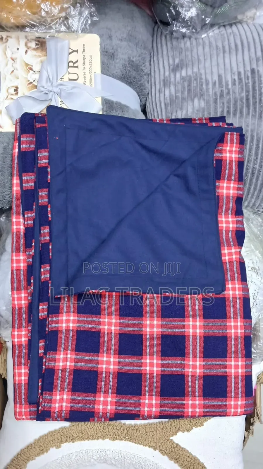 Light Fleece Blanket Maasai Shuka – Soft & Warm