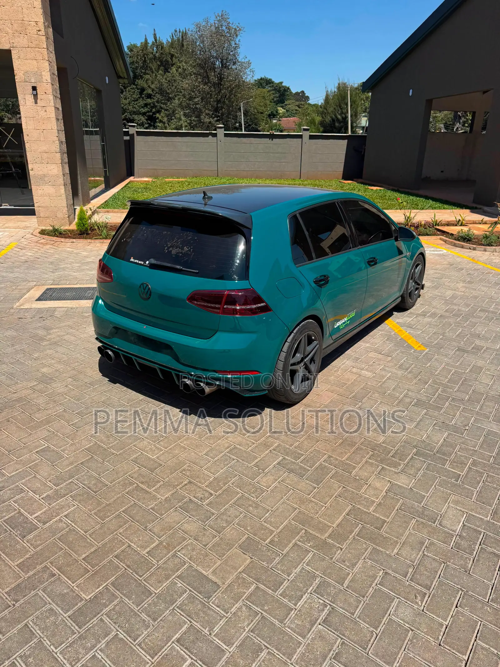 Volkswagen Golf R 4-Door 2016 Green