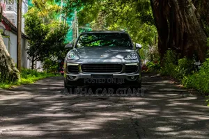 Porsche Cayenne Diesel AWD 2016 Gray