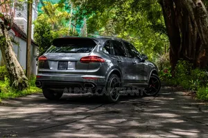 Porsche Cayenne Diesel AWD 2016 Gray