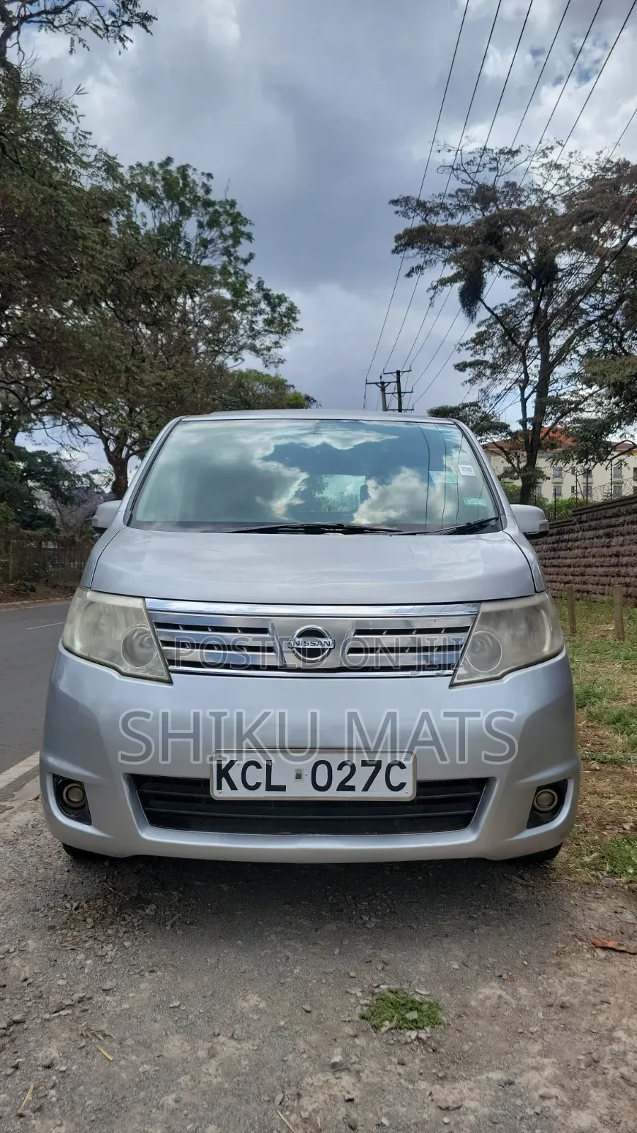 Nissan Serena 2009 Silver