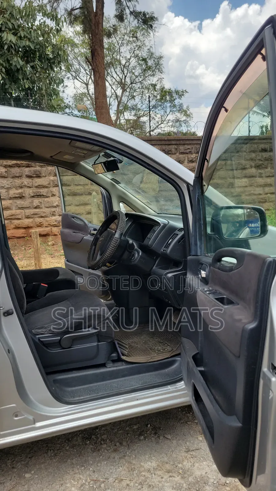 Nissan Serena 2009 Silver