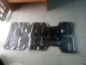 Heavy-Duty Metal Engine and Gearbox Sump Guard for Audi Q5(2018)