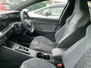 Volkswagen Golf Variant 2021 Black