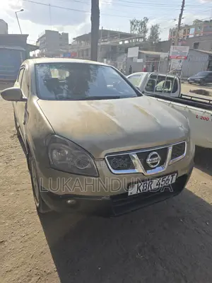 Nissan Dualis 2008 Gold