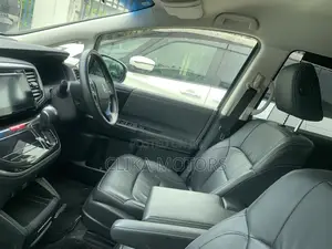 Honda Odyssey 2.4 Absolute 2WD 2019 Silver
