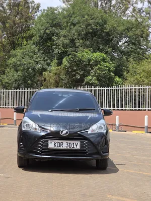 Toyota Vitz 2017 Black