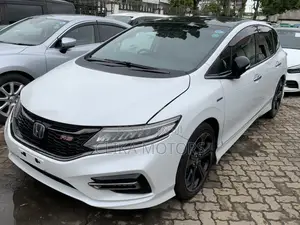 Honda Jade 1.5 Hybrid 2019 Pearl