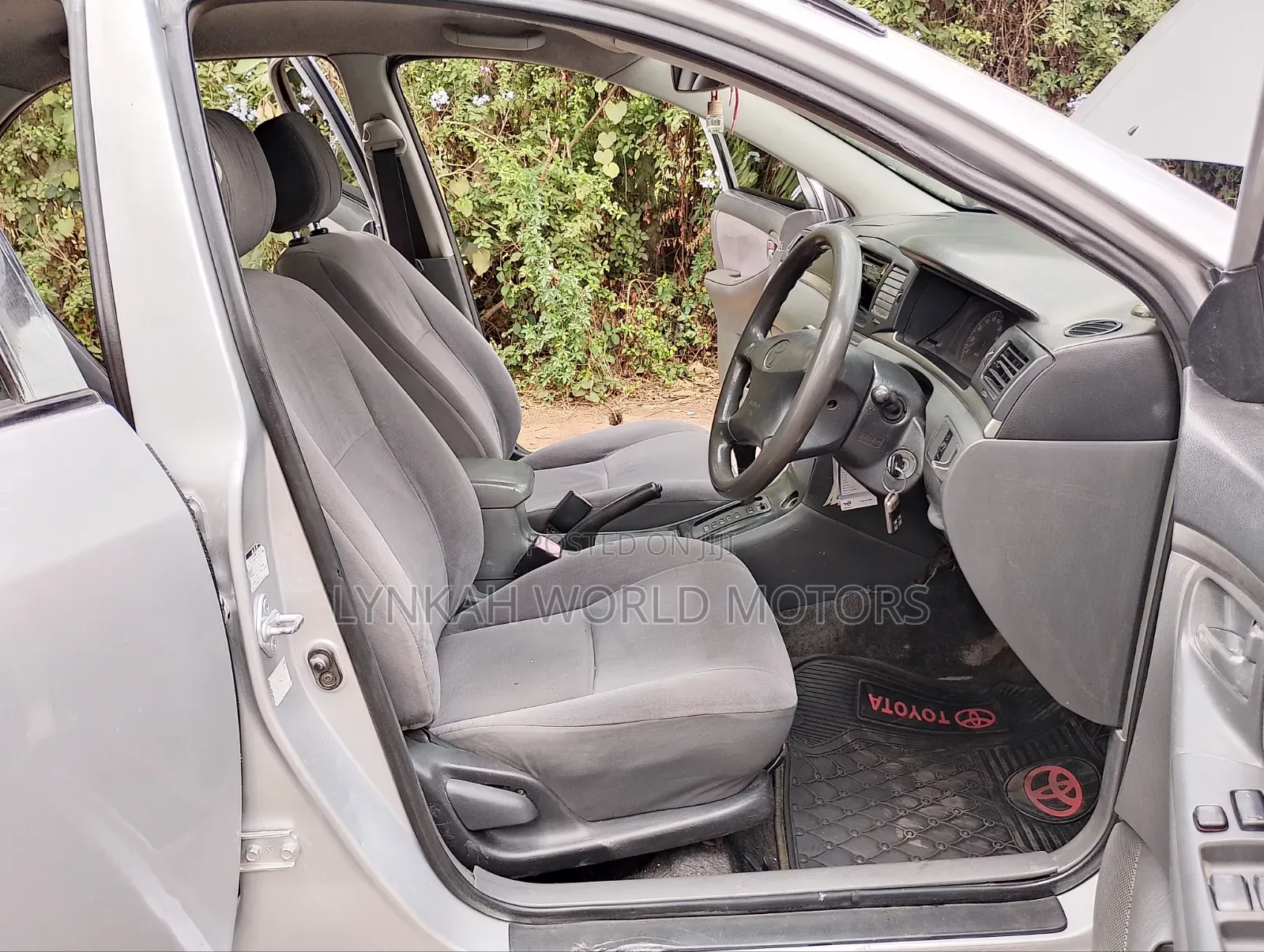 Toyota Corolla 2005 Silver