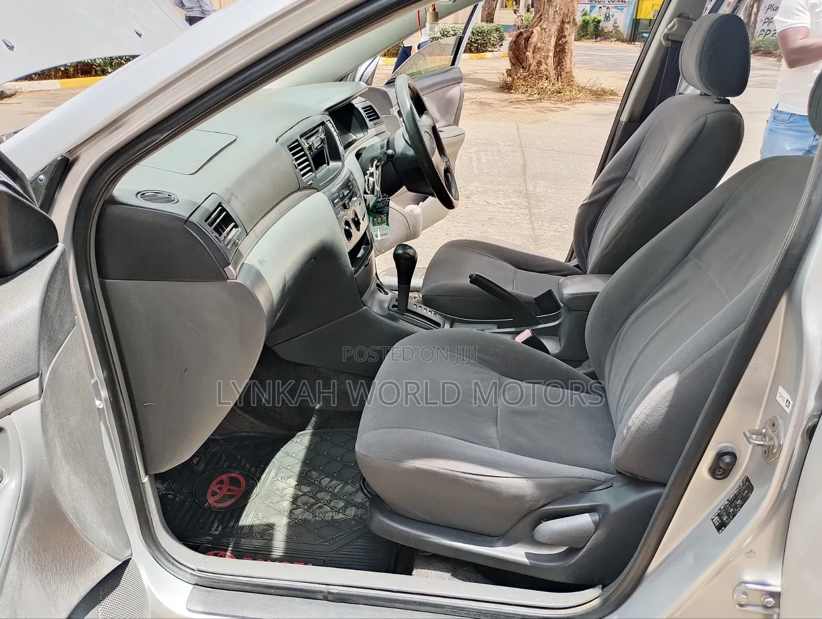 Toyota Corolla 2005 Silver