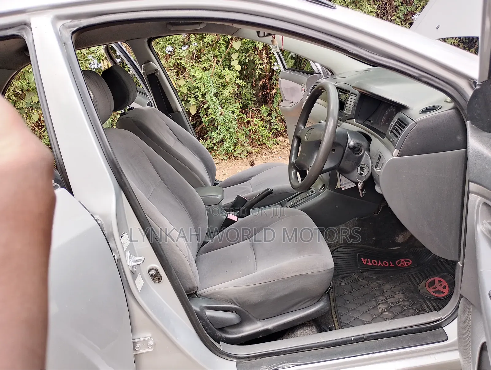 Toyota Corolla 2005 Silver