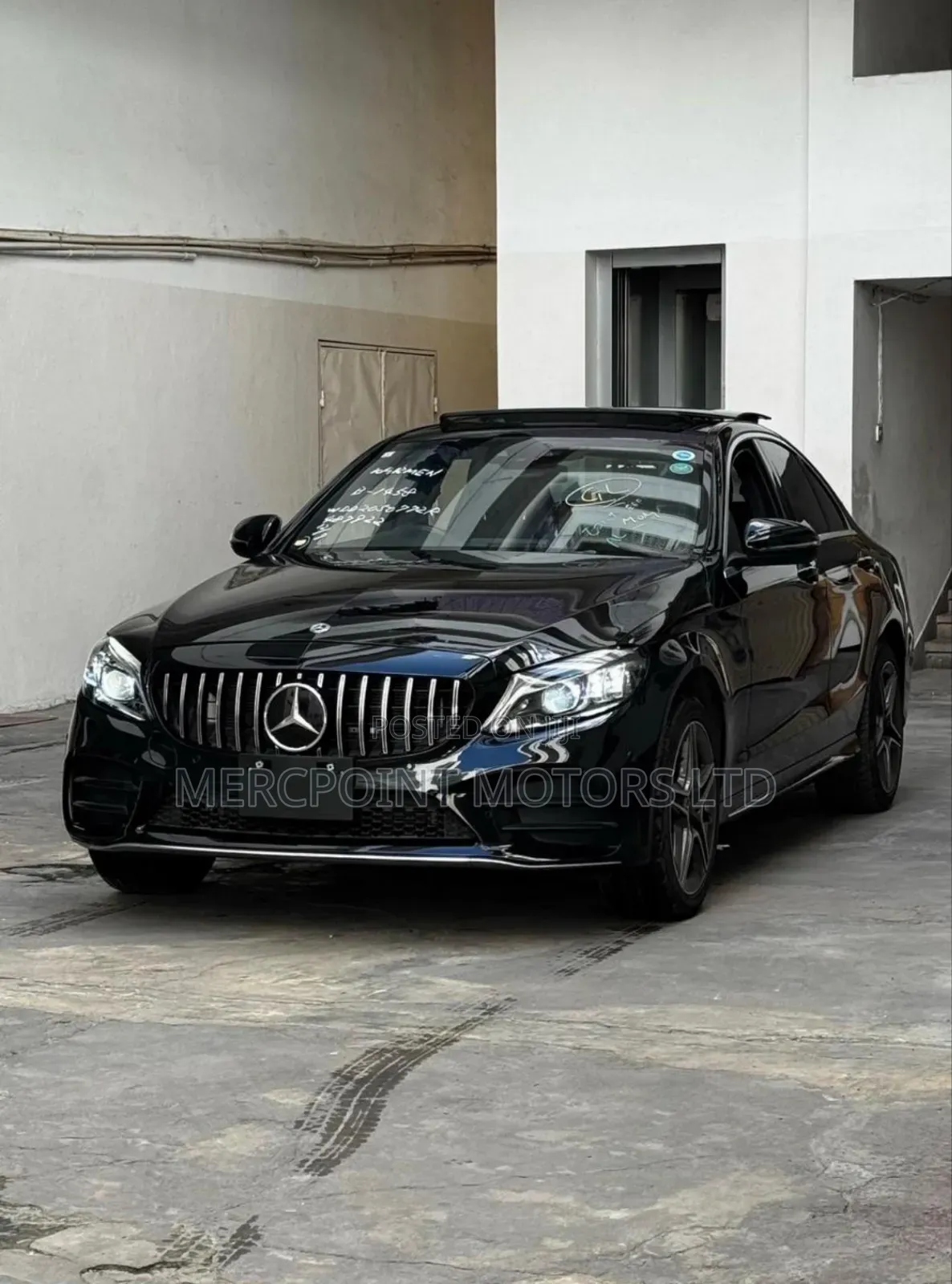 Mercedes-Benz C200 2019 Black
