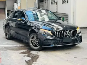 Mercedes-Benz C200 2019 Black