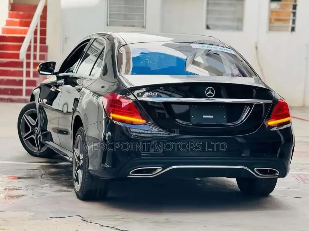 Mercedes-Benz C200 2019 Black