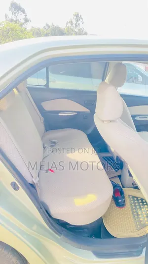 Toyota Belta 2006 Green