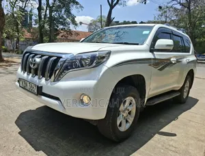 Toyota Land Cruiser Prado 2012 White