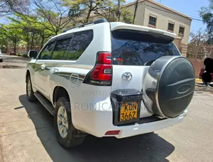 Toyota Land Cruiser Prado 2012 White