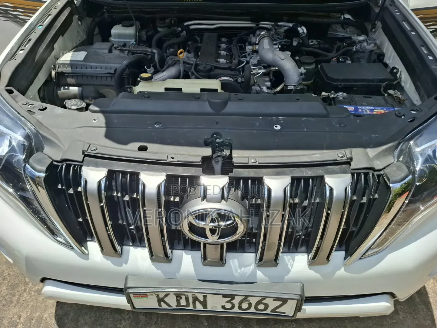 Toyota Land Cruiser Prado 2012 White