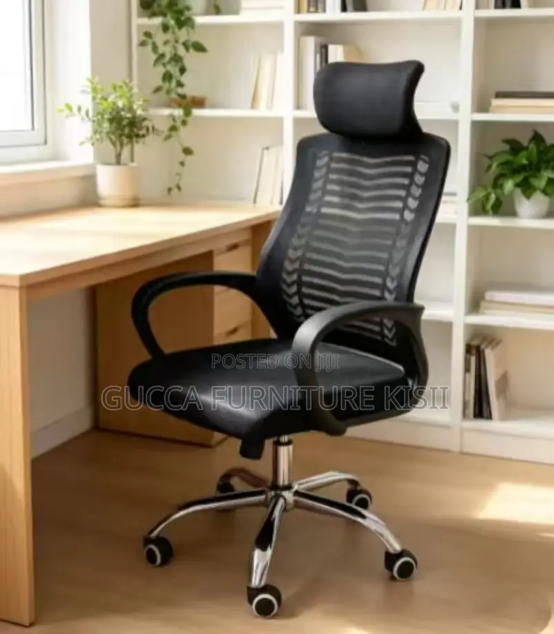 Breathable Mesh Headrest Secretarial Office Chair.