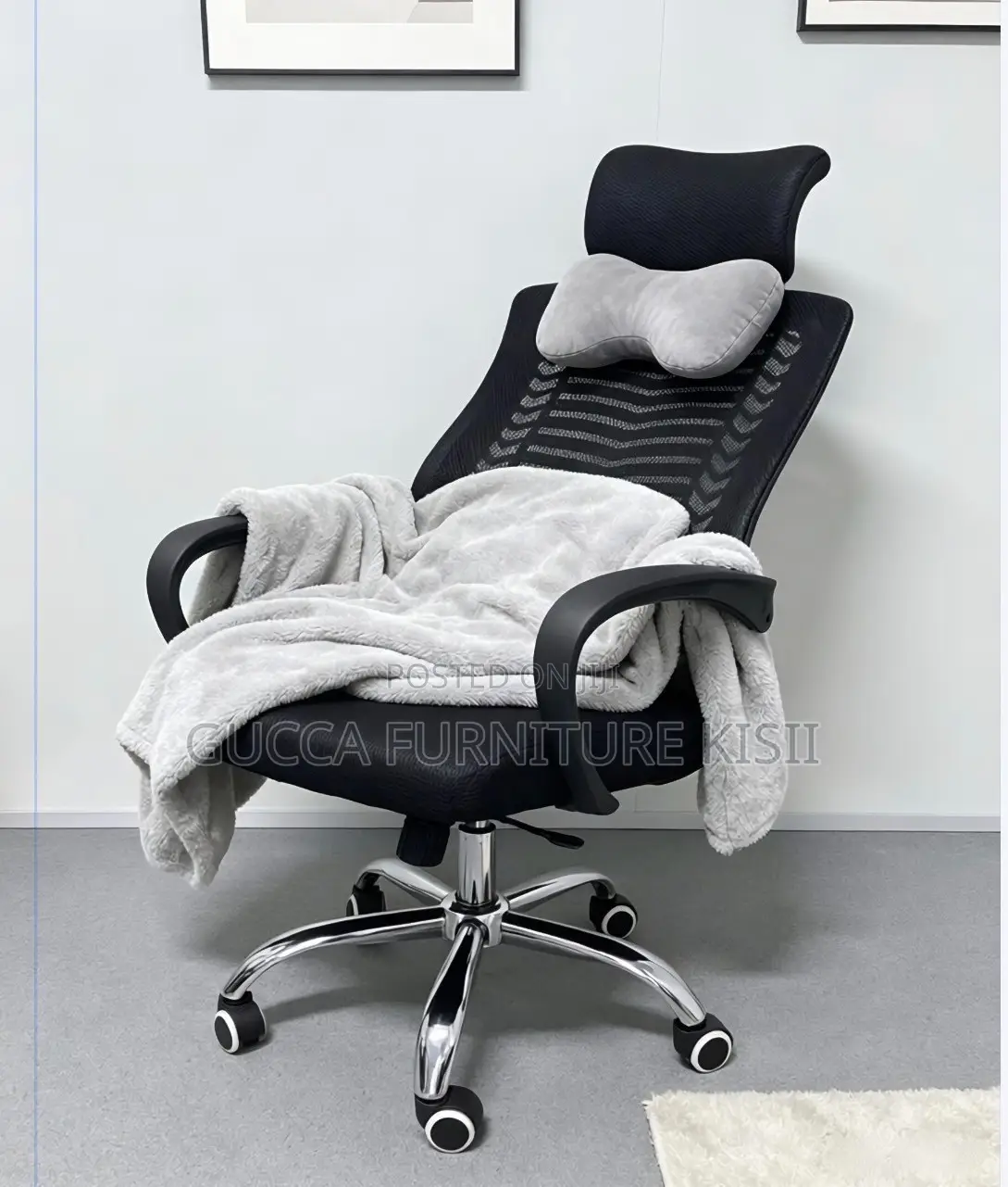 Breathable Mesh Headrest Secretarial Office Chair.