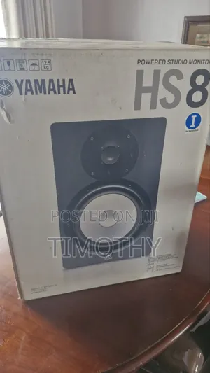 Yamaha HS8