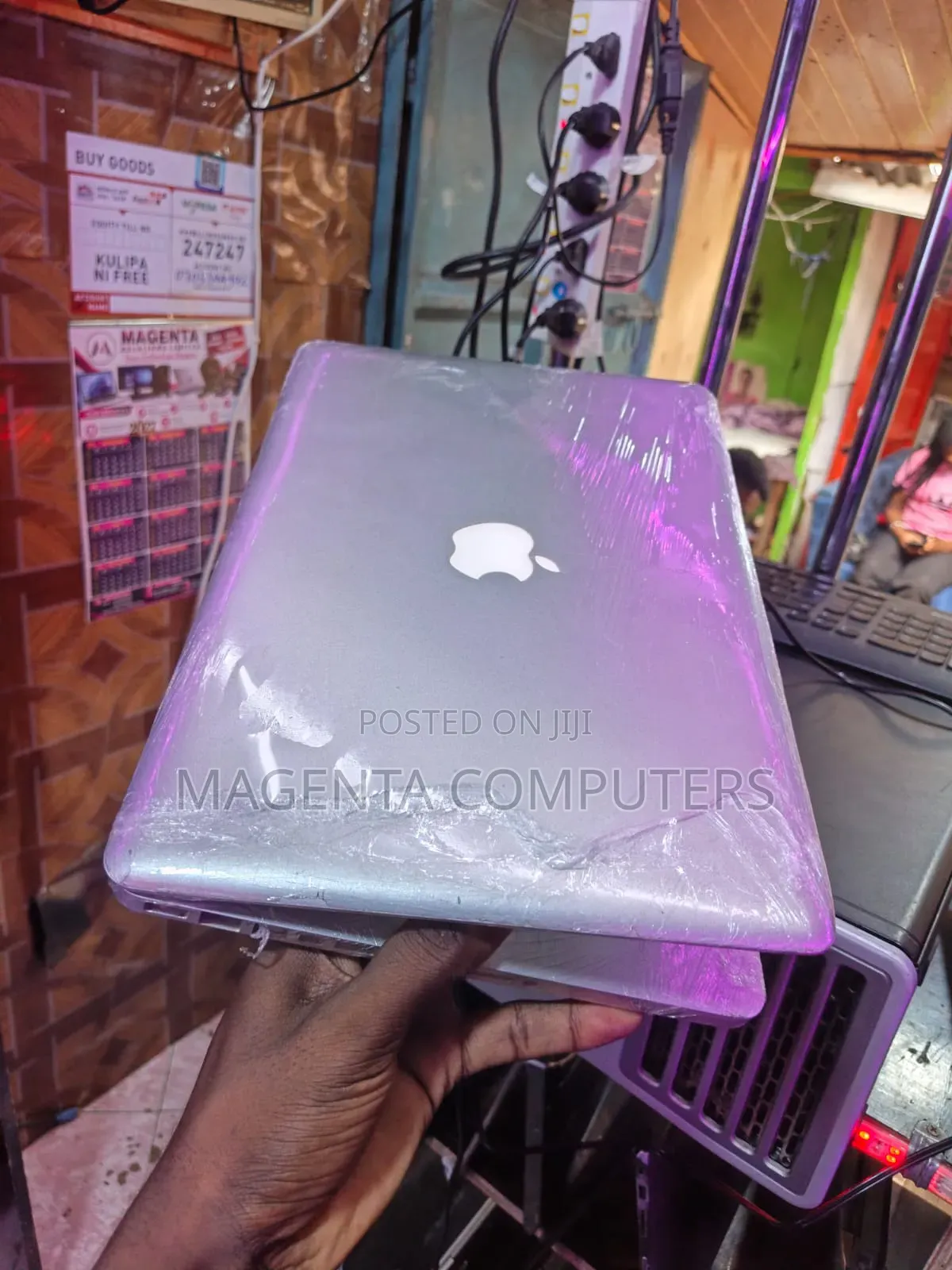 Laptop Apple MacBook 4GB Intel Core i5 HDD 500GB