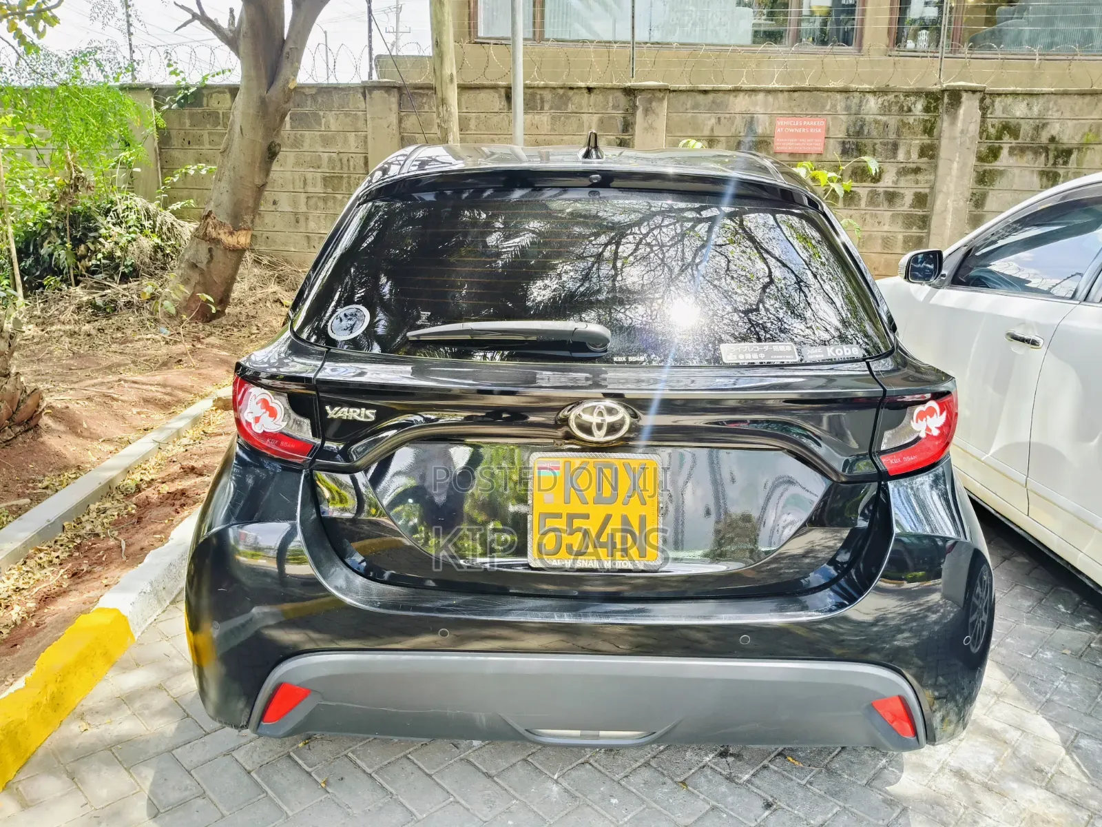 Toyota Yaris LE Hatchback 5dr 2018 Black