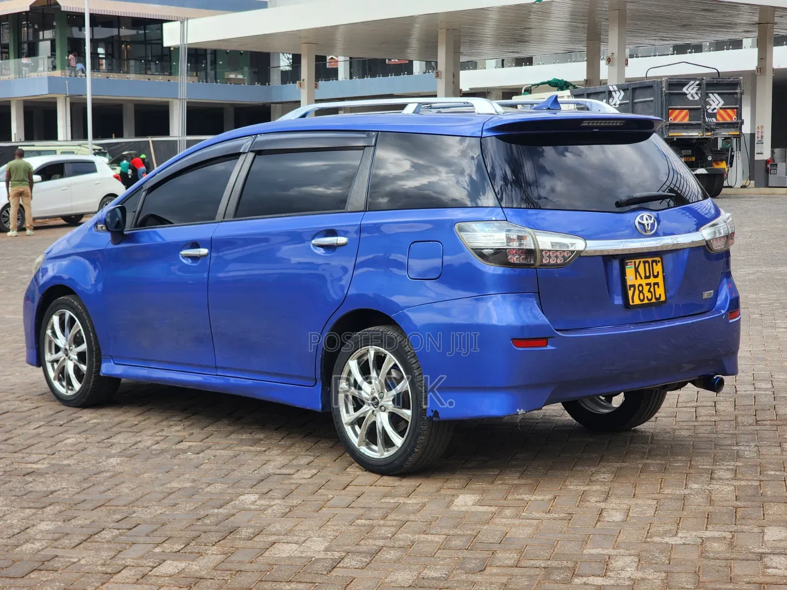 Toyota Wish 2014 Blue