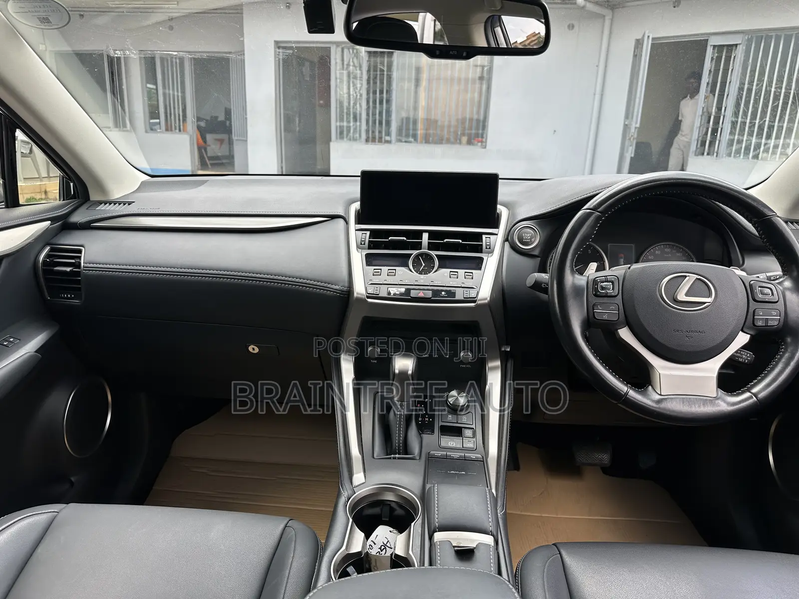 Lexus NX 300 FWD 2019 Black