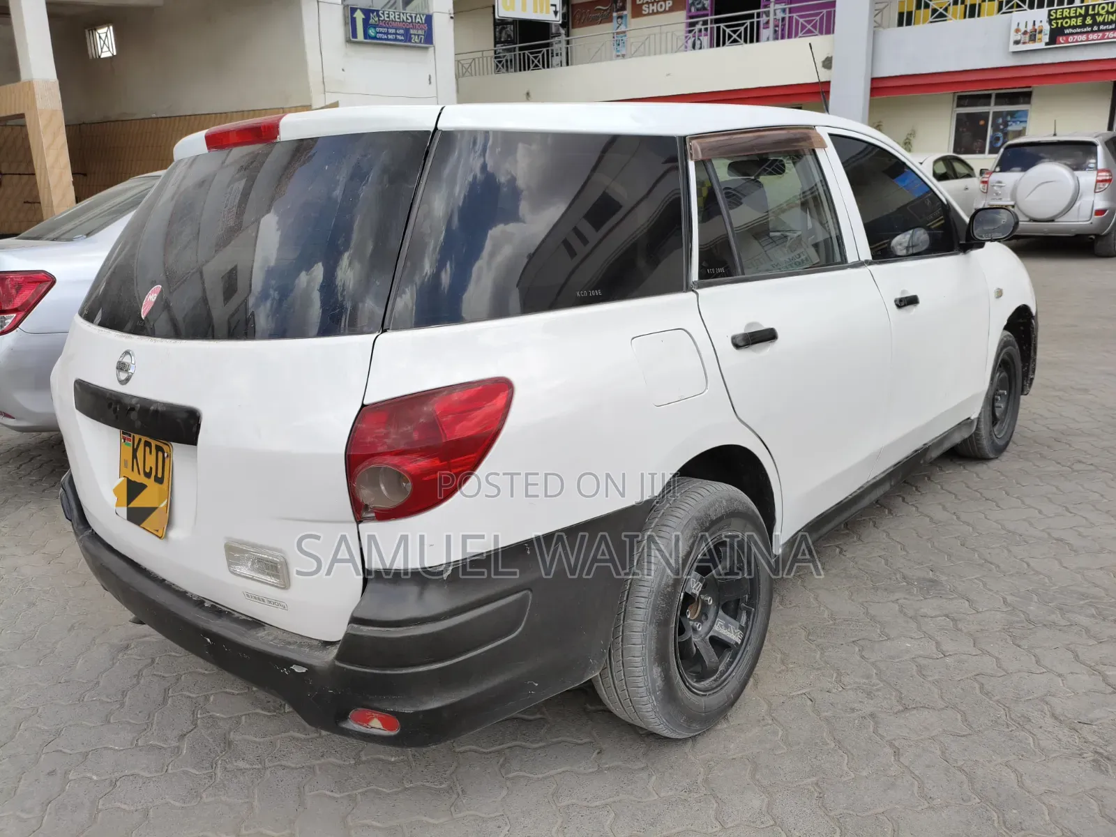 Nissan Advan 2011 White