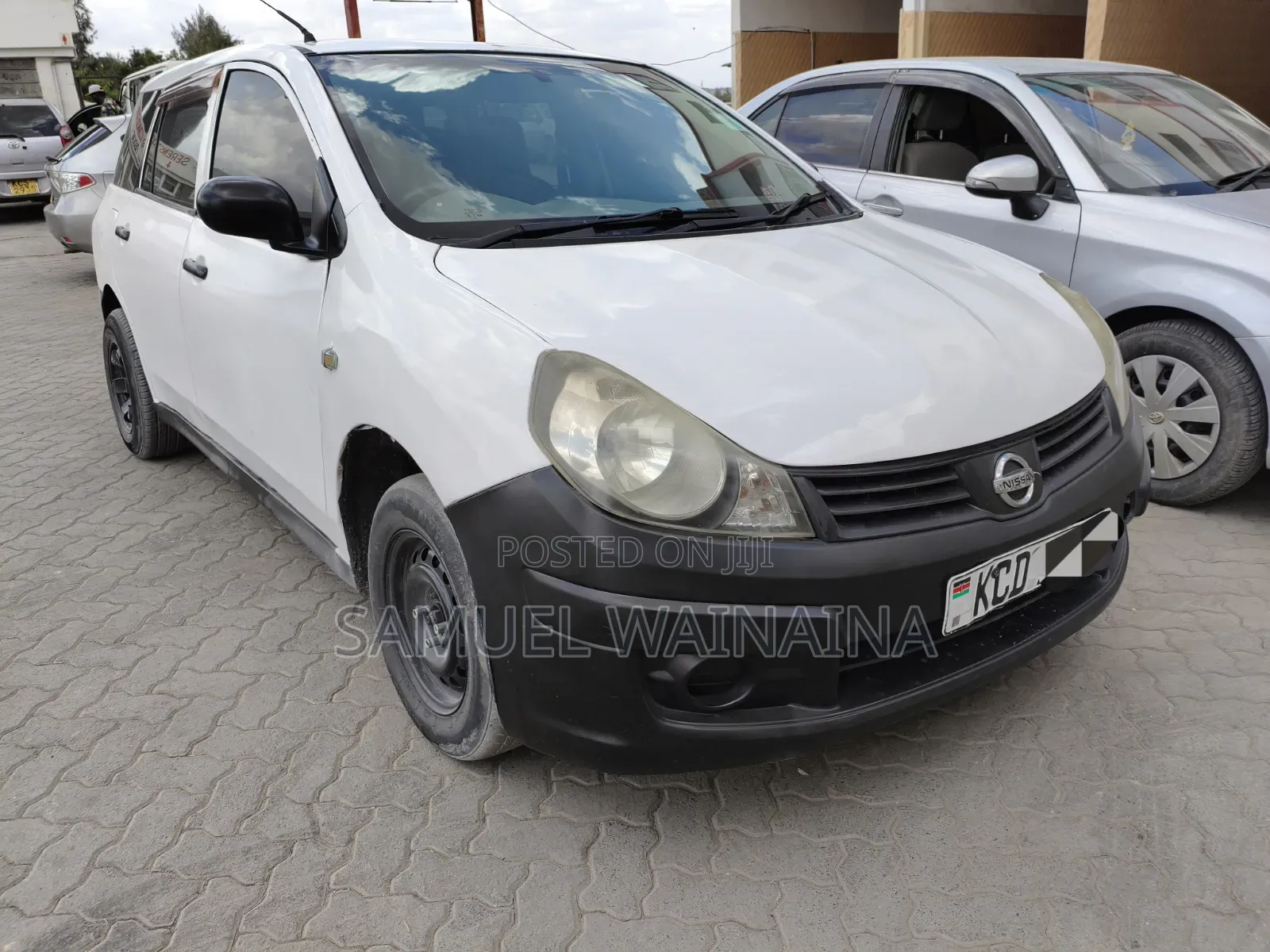 Nissan Advan 2011 White