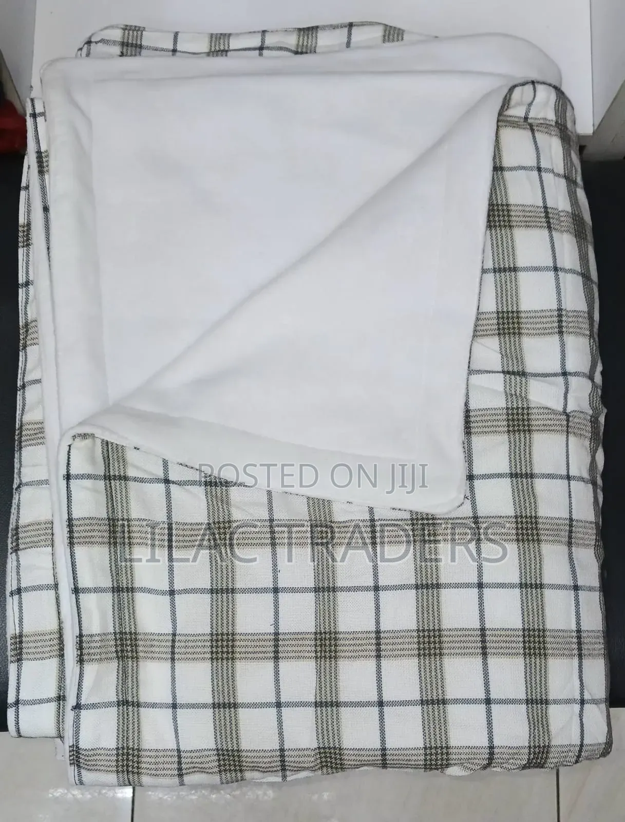 Heavy Maasai Blankets – Warm, Comfortable & Durable