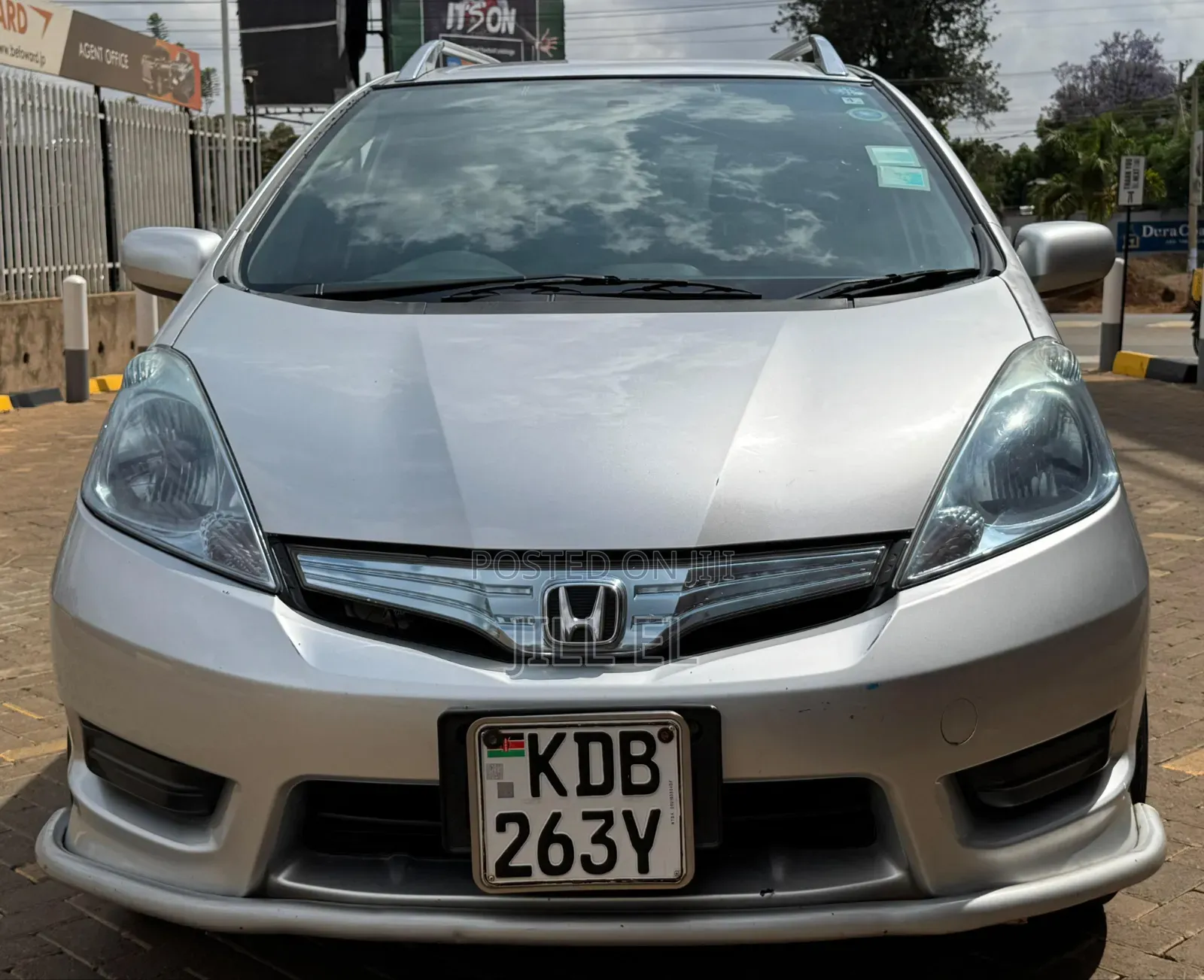 Honda Fit Shuttle 2012 White