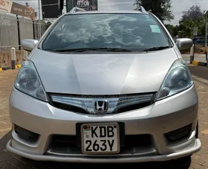Honda Fit Shuttle 2012 White