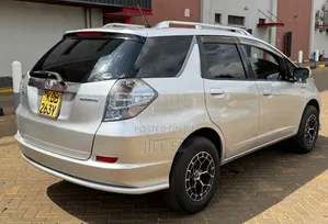 Honda Fit Shuttle 2012 White