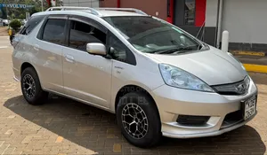 Honda Fit Shuttle 2012 White