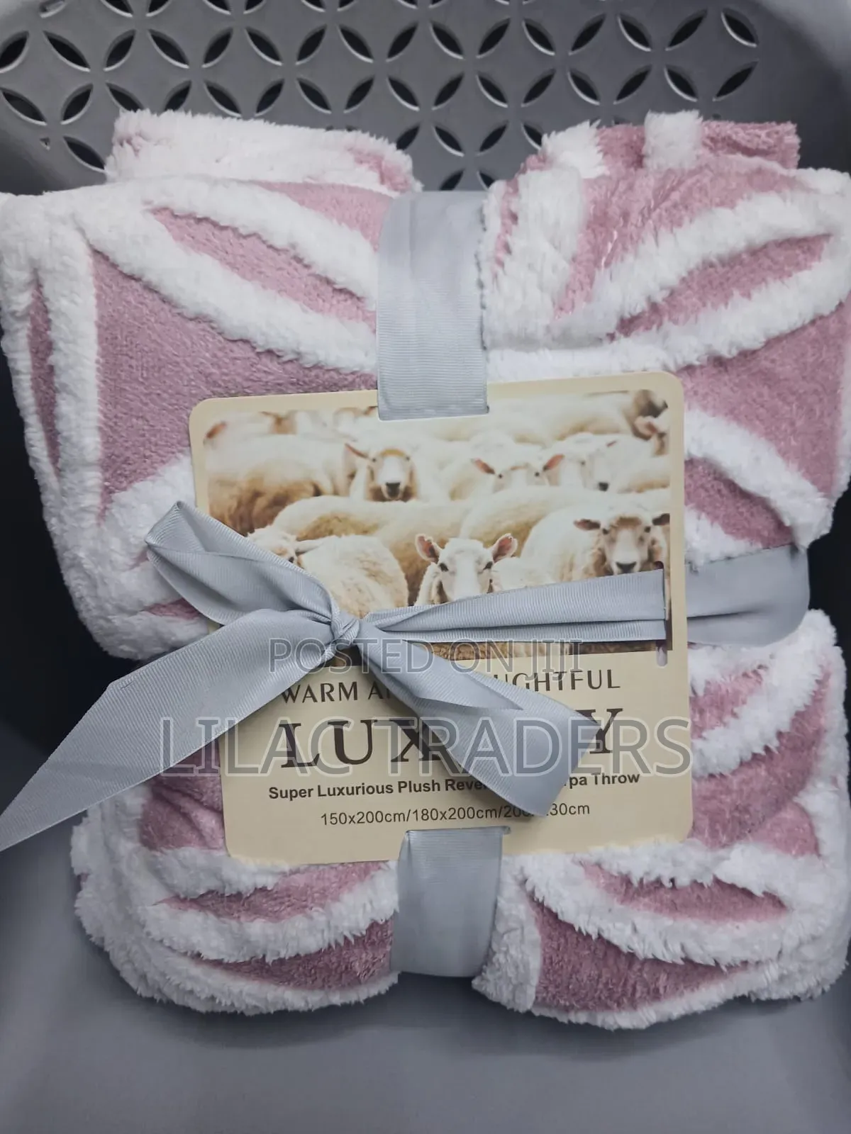 Patterned Sherpa Fleece Blanket 200x230cm – Soft & Warm Ney