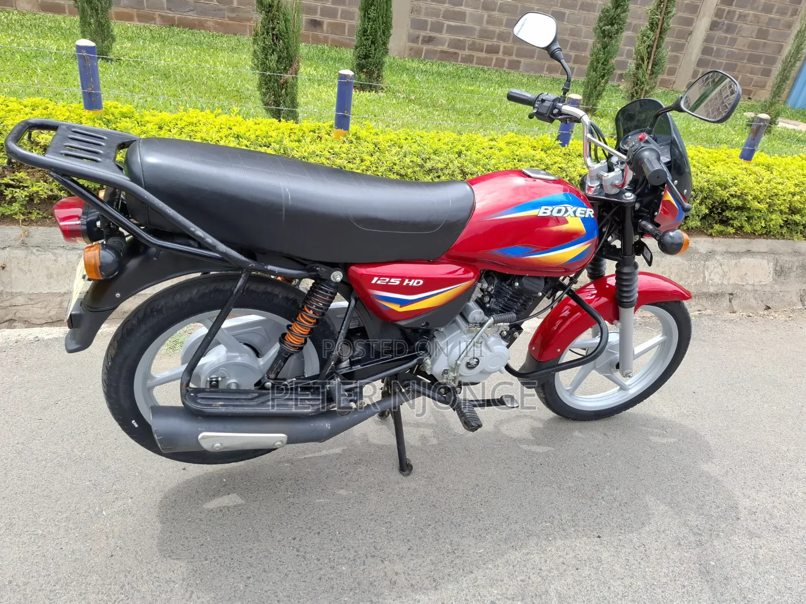 Bajaj Boxer 125 2026 Red