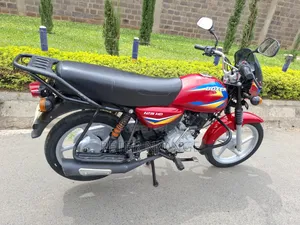 Bajaj Boxer 125 2026 Red