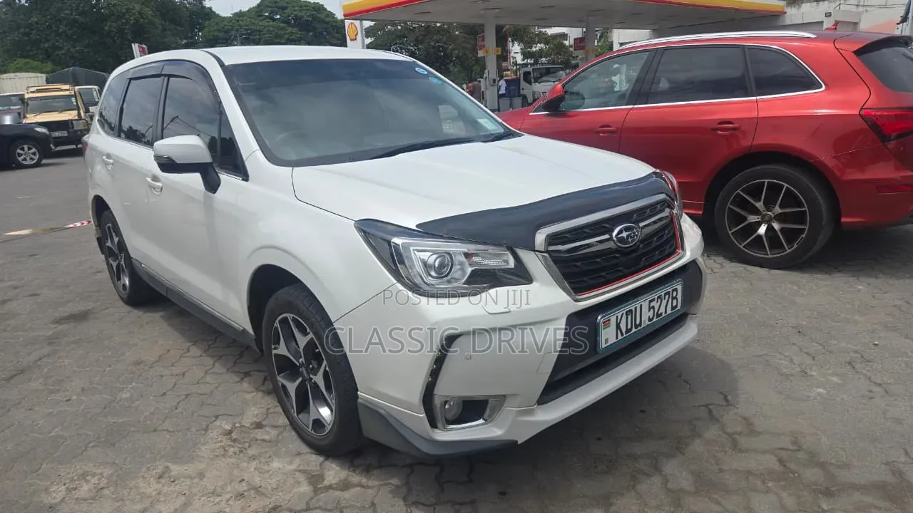Subaru Forester 2018 White