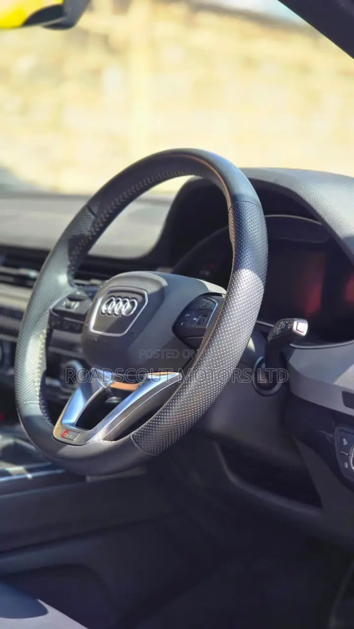 Audi Q7 2019 White