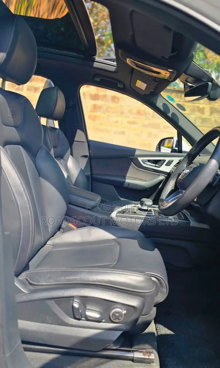 Audi Q7 2019 White