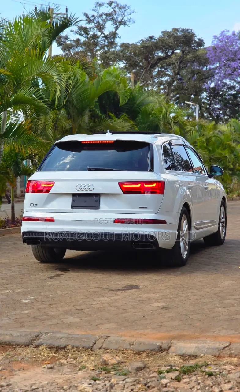 Audi Q7 2019 White