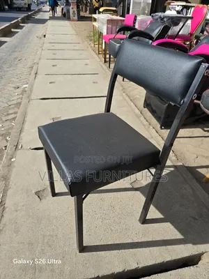 Black Caterina Waiting Chair